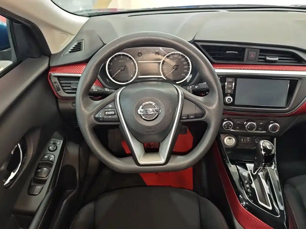 Nissan Bluebird 2017 — фото 11