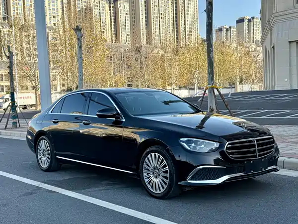 Mercedes-Benz E-Class 2023