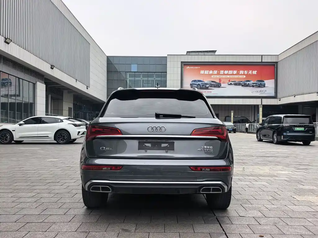 Audi Q5L 2021 — фото 21