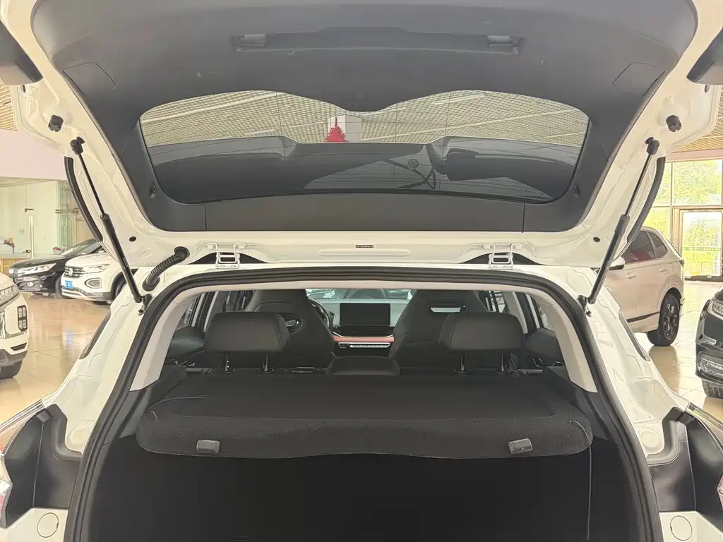 Geely Emgrand S 2022 — фото 21