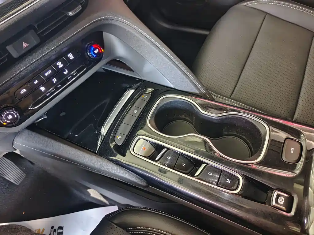 Buick Envision Plus 2022 — фото 10