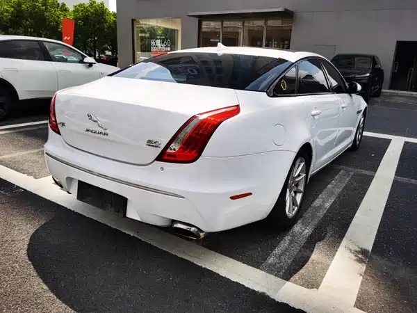Jaguar XJ 2014