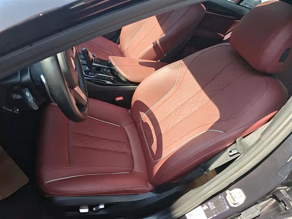 BMW 5 Series 2022 — фото 15