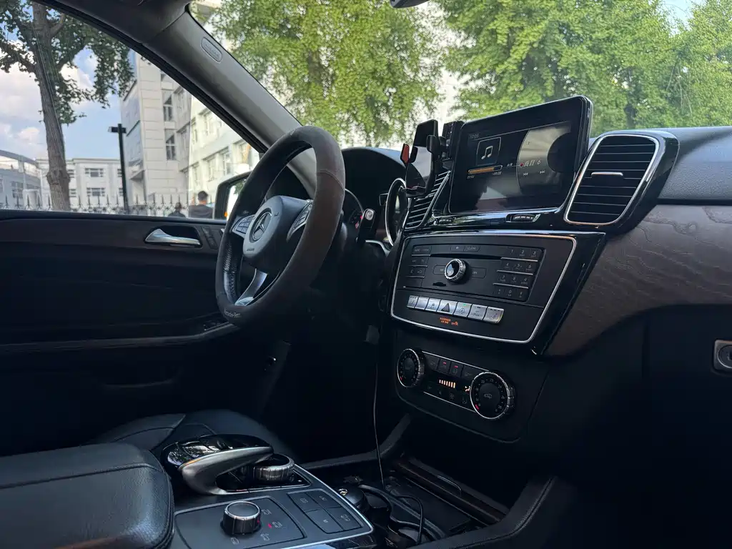 Mercedes-Benz GLE 2016 — фото 22