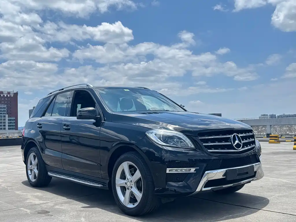 Mercedes-Benz M-Class 2015