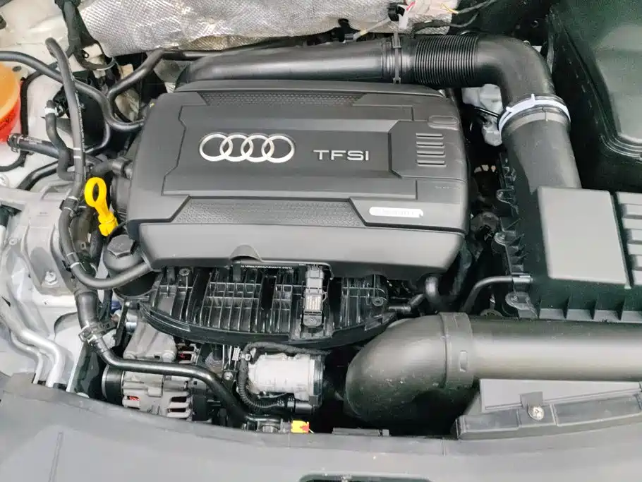Audi Q3 2017 — фото 10