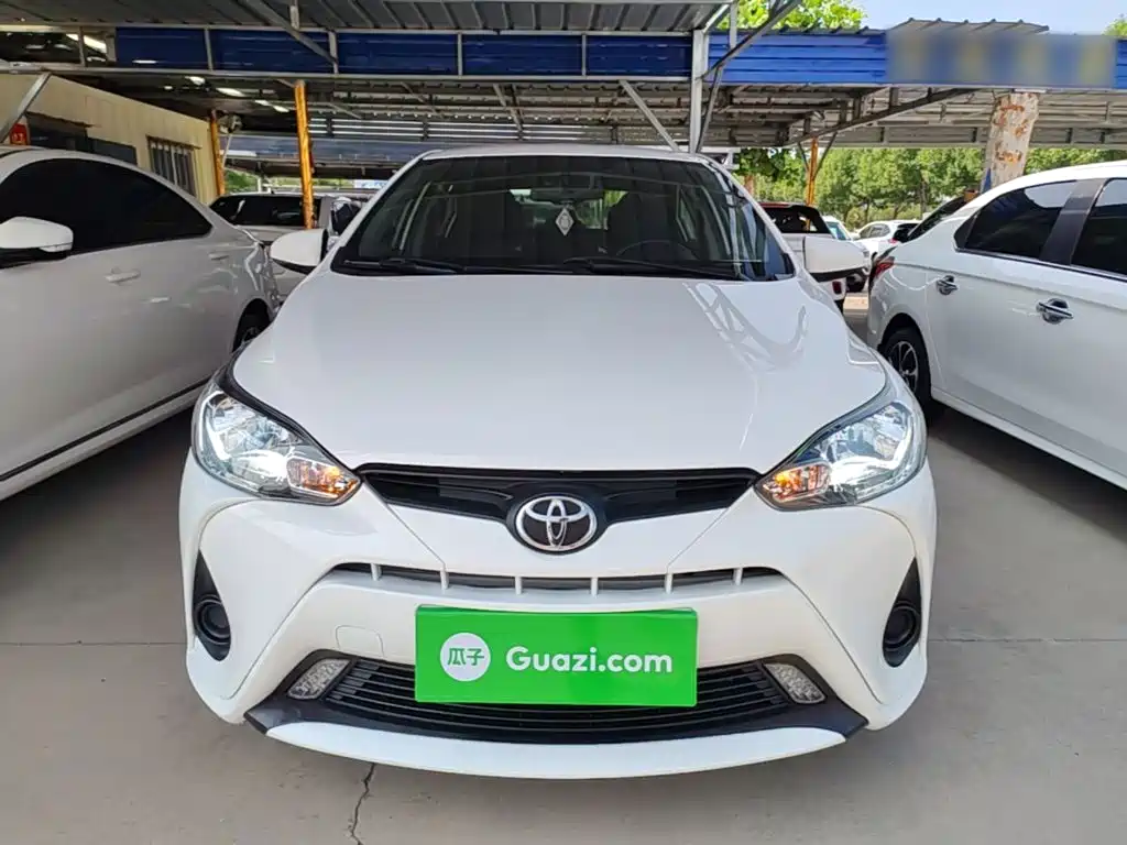 Toyota Yaris L 2017 — фото 3