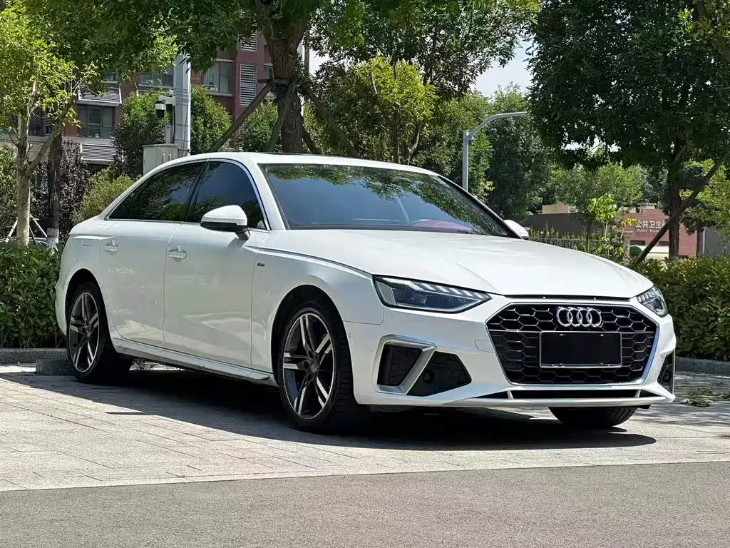 Audi A4L 2021