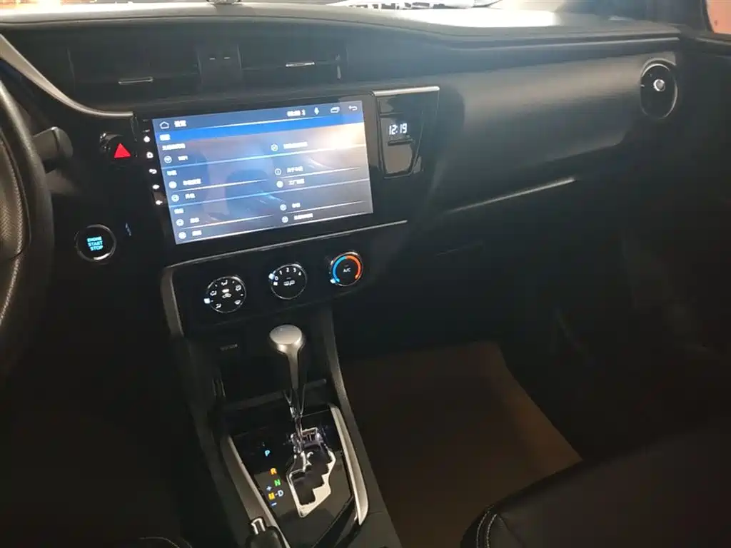 Toyota Corolla 2019 — фото 13