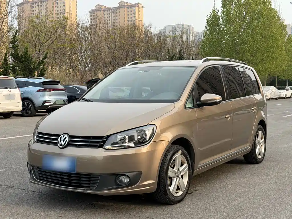 Volkswagen Touran 2016