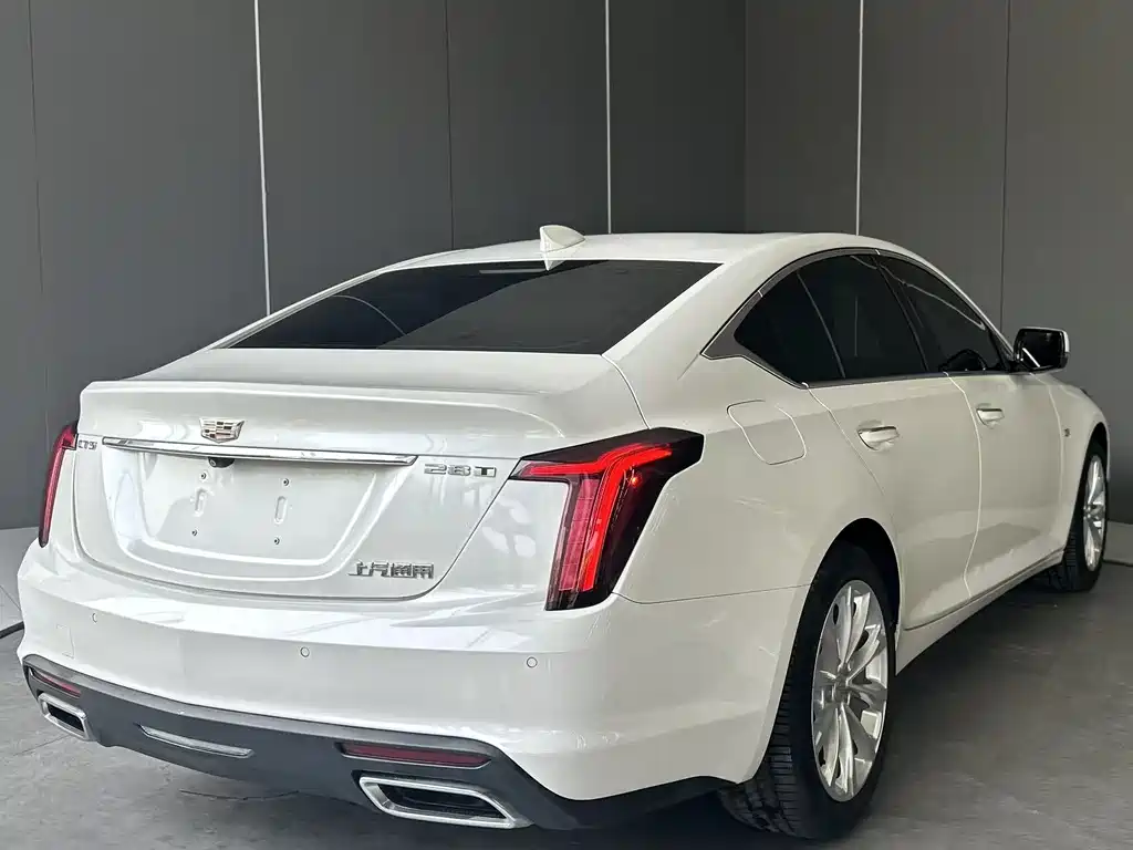 Cadillac CT5 2023 — фото 6