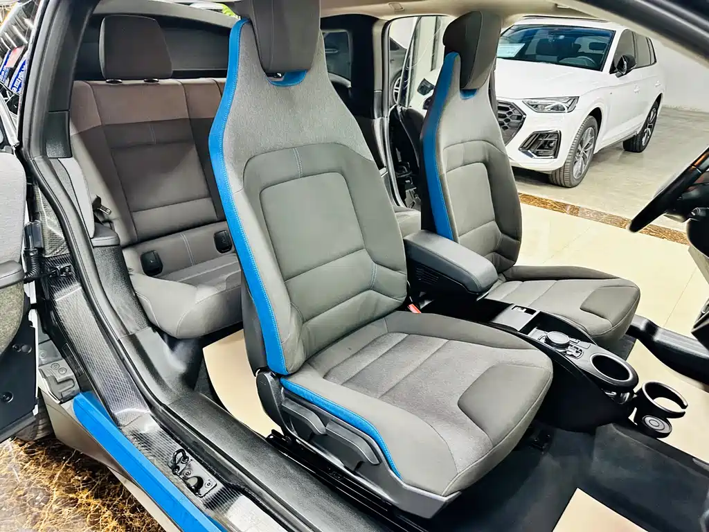 BMW i3 2019 — фото 19