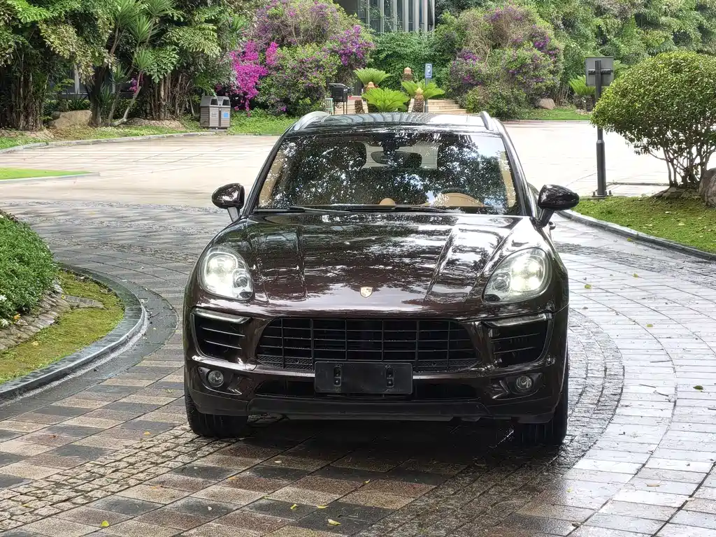 Porsche Macan 2015 — фото 1