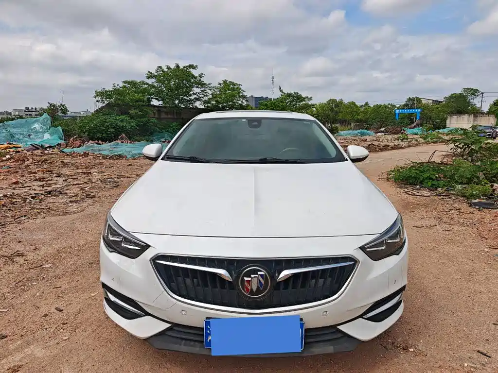 Buick Regal 2018 — фото 2