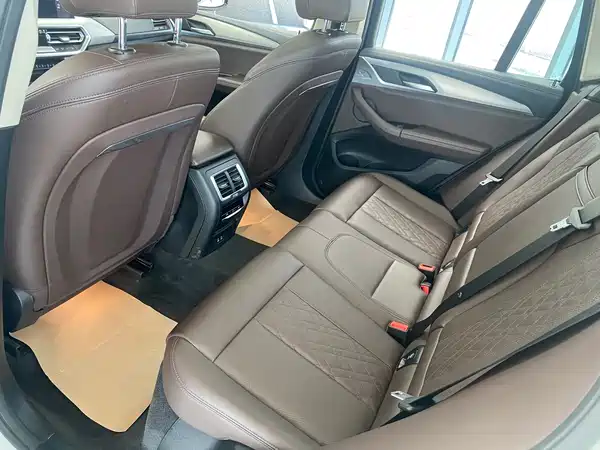 BMW iX3 2022