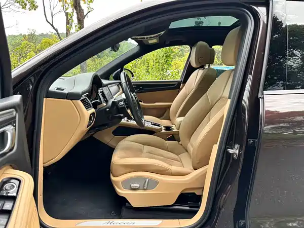 Porsche Macan 2016