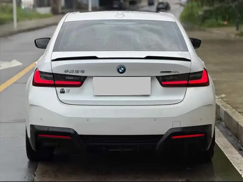 BMW i3 2023