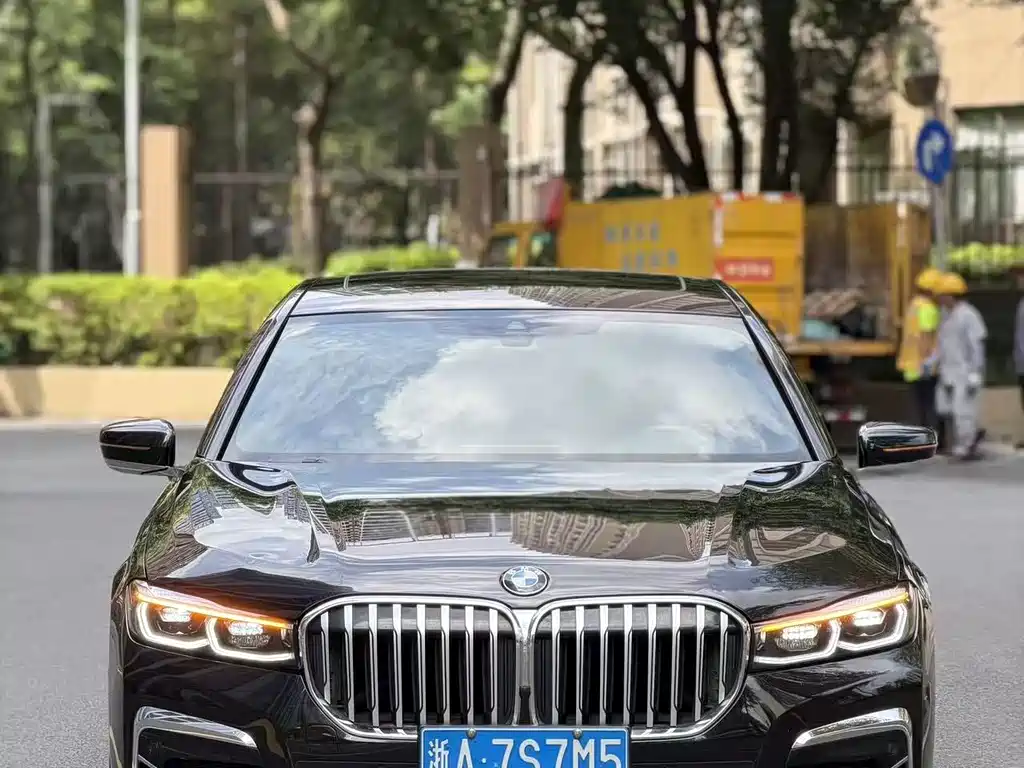 BMW 7 Series 2020 — фото 2