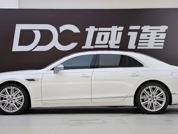 Bentley Flying Spur Plug-In Hybrid 2023