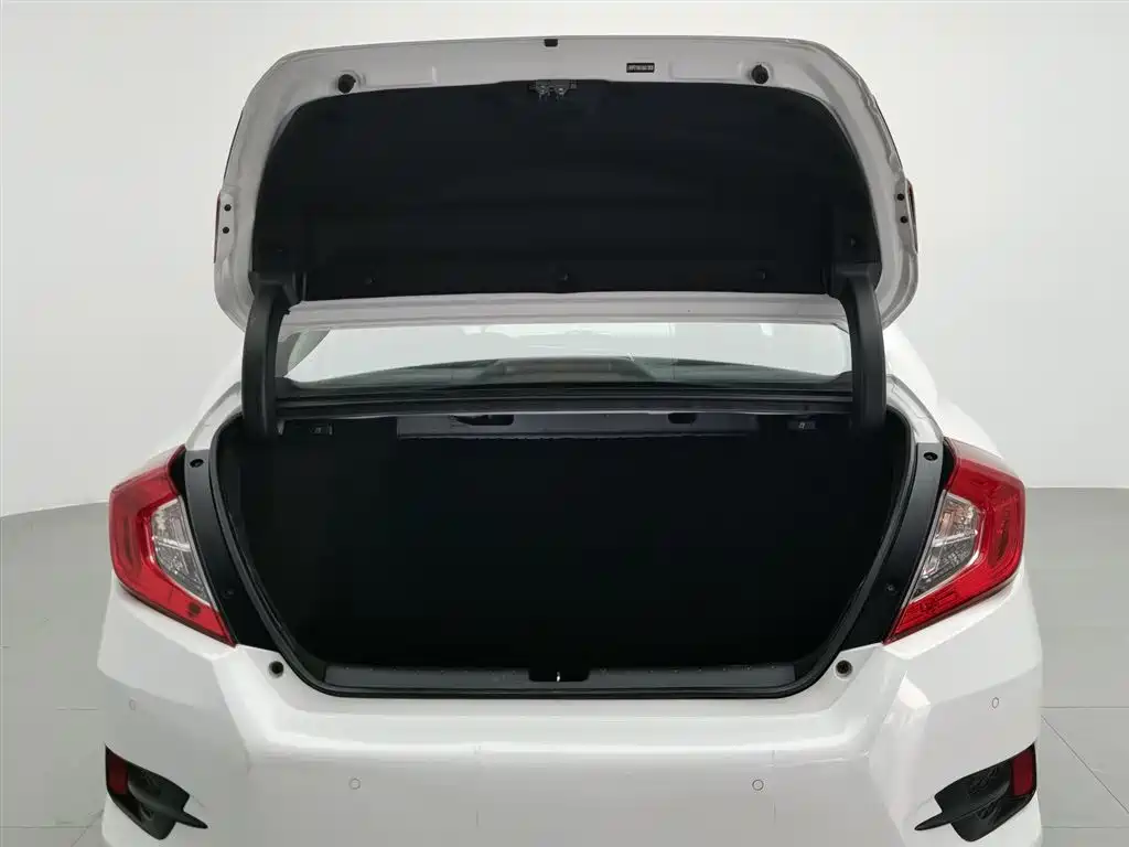 Honda Civic 2016 — фото 16