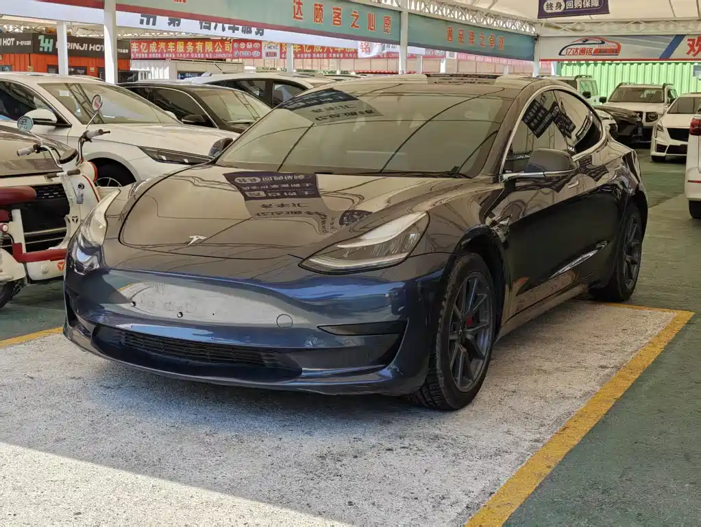 Tesla Model 3 2020 — фото 1