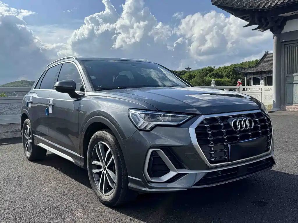 Audi Q3 2022