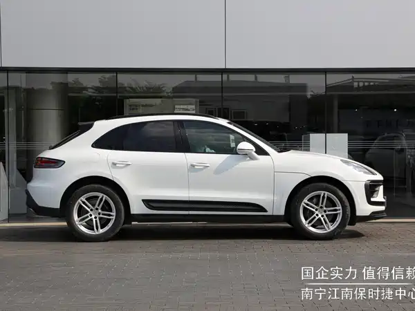 Porsche Macan 2024
