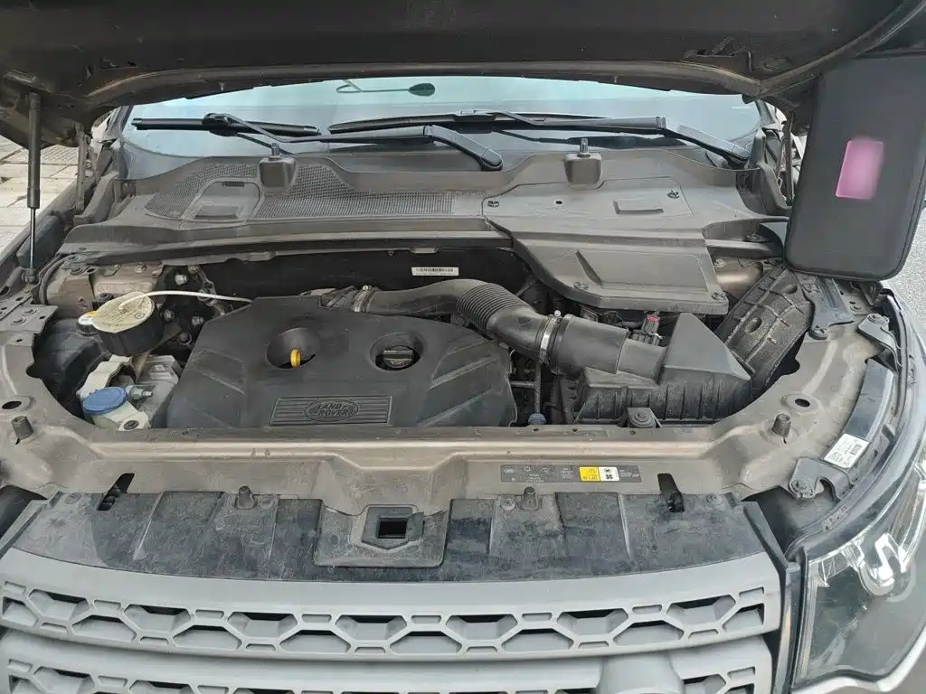 Land Rover Discovery Sport 2017 — фото 11