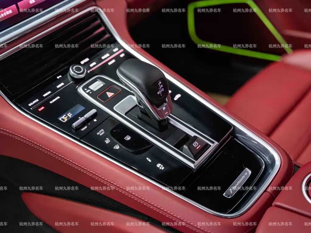 Porsche Panamera 2023 — фото 20