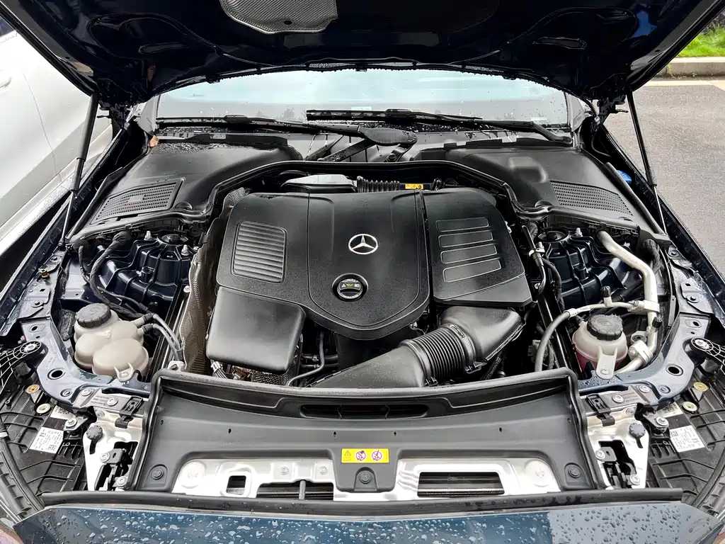 Mercedes-Benz C-Class 2024 — фото 26