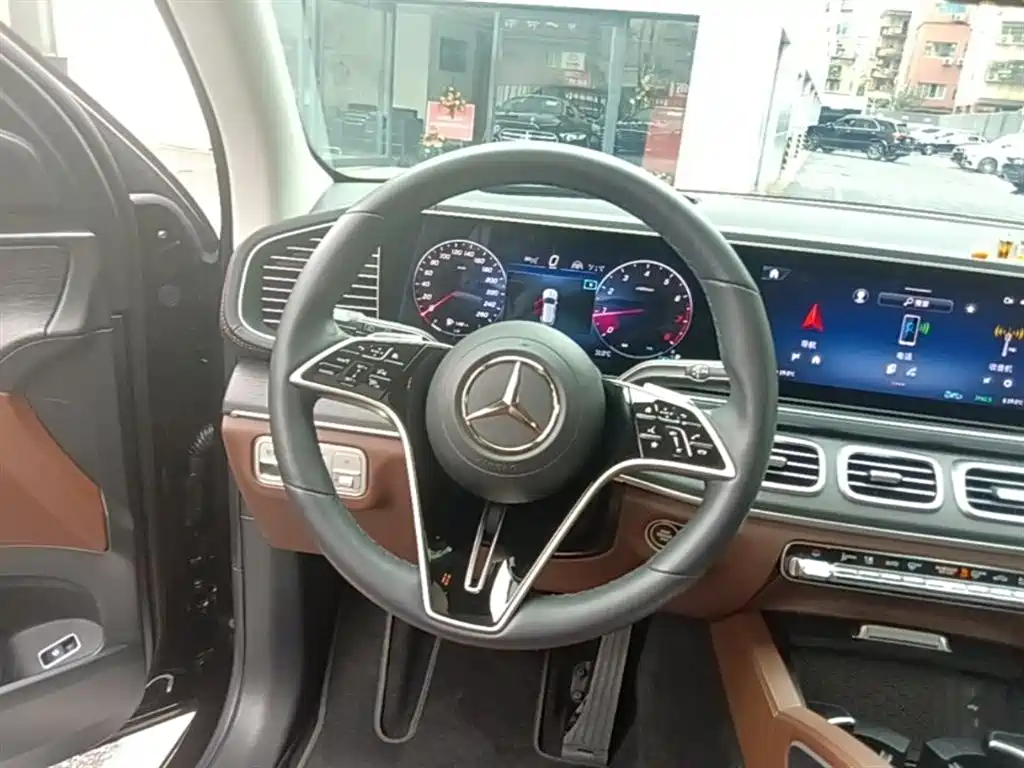 Mercedes-Benz GLE Coupe 2026 — фото 11