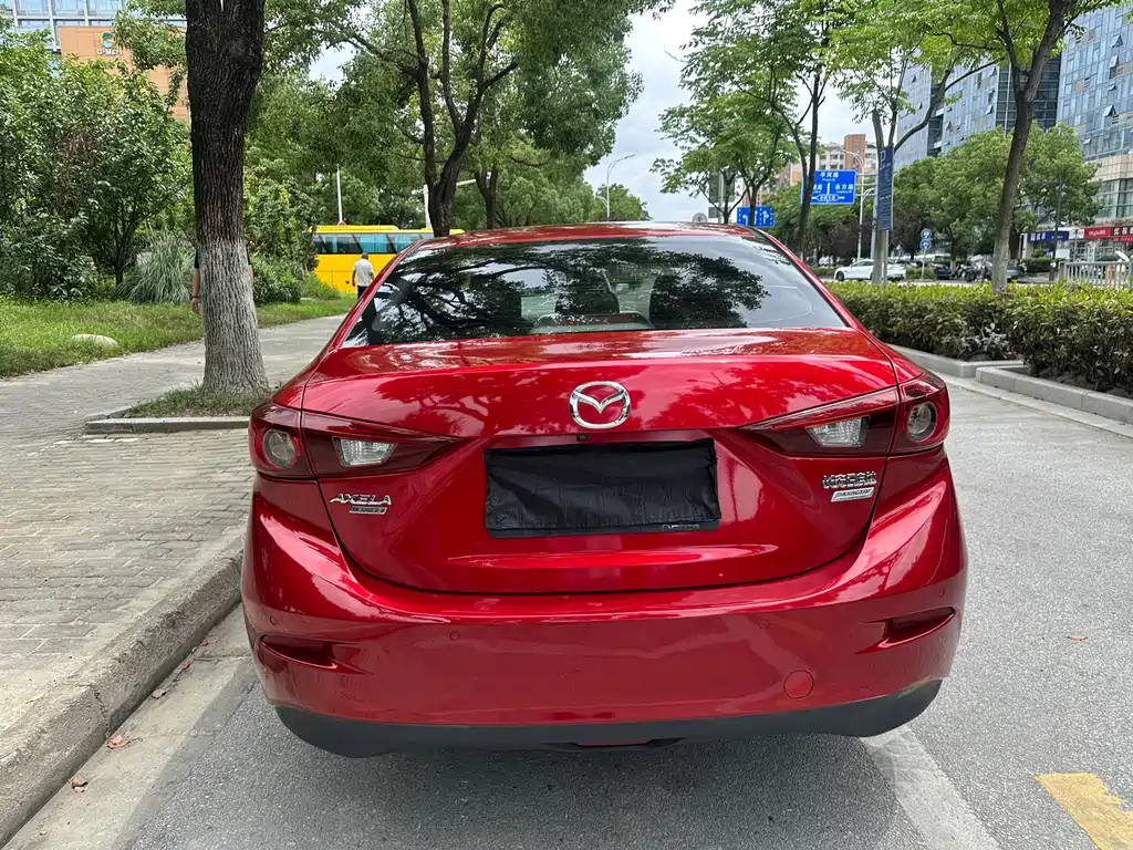 Mazda 3 Axela 2015
