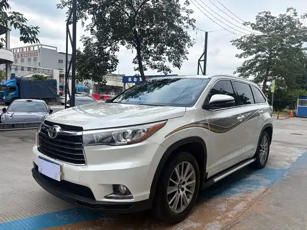Toyota Highlander 2015