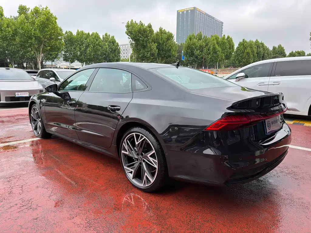 Audi A7L 2024 — фото 4