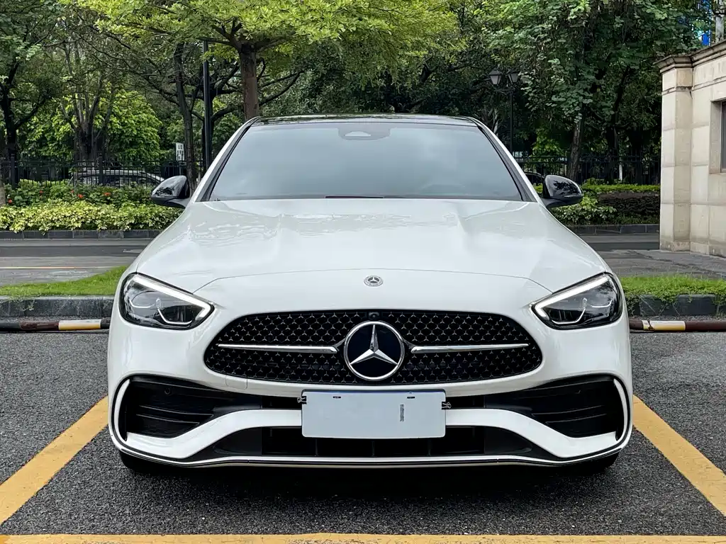Mercedes-Benz C-Class 2025