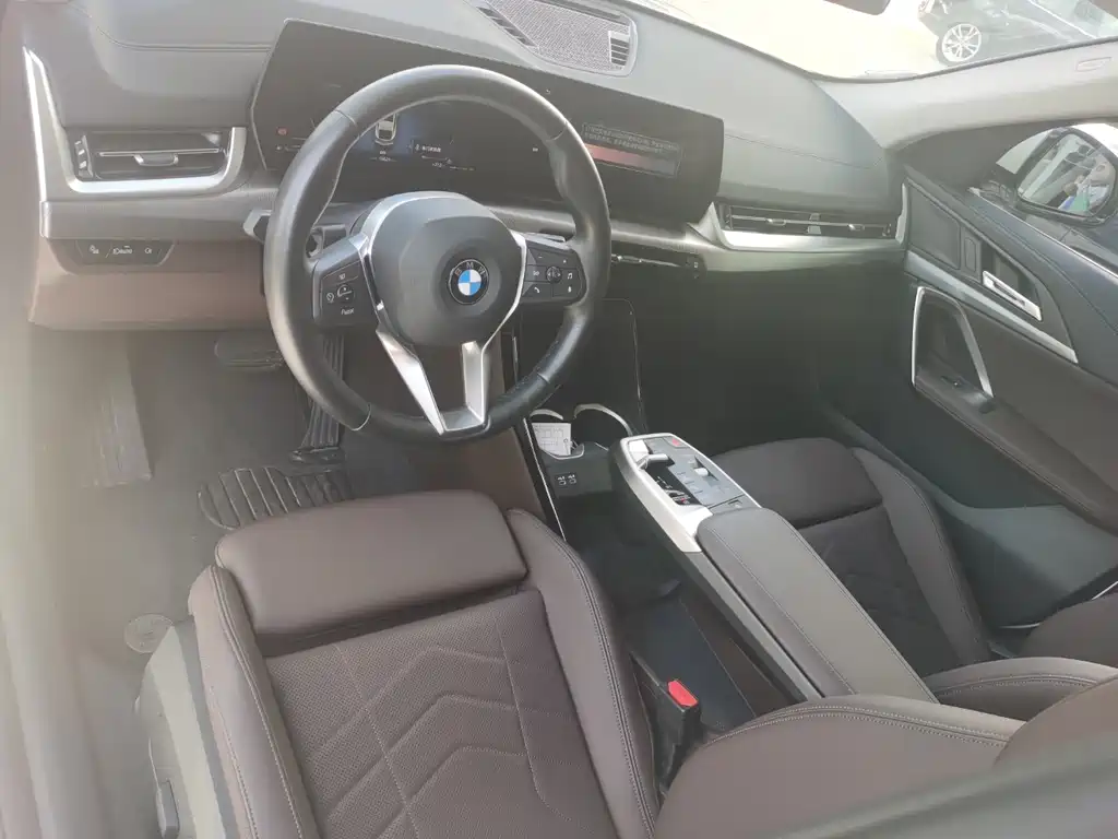 BMW X2 2025 — фото 8