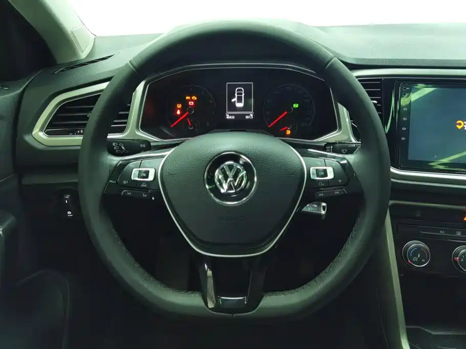 Volkswagen T-Roc 2018 — фото 15
