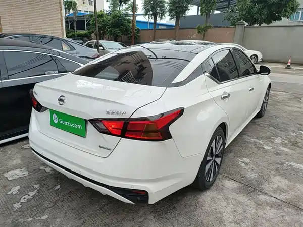 Nissan Teana 2021