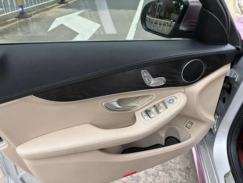 Mercedes-Benz C-Class 2016