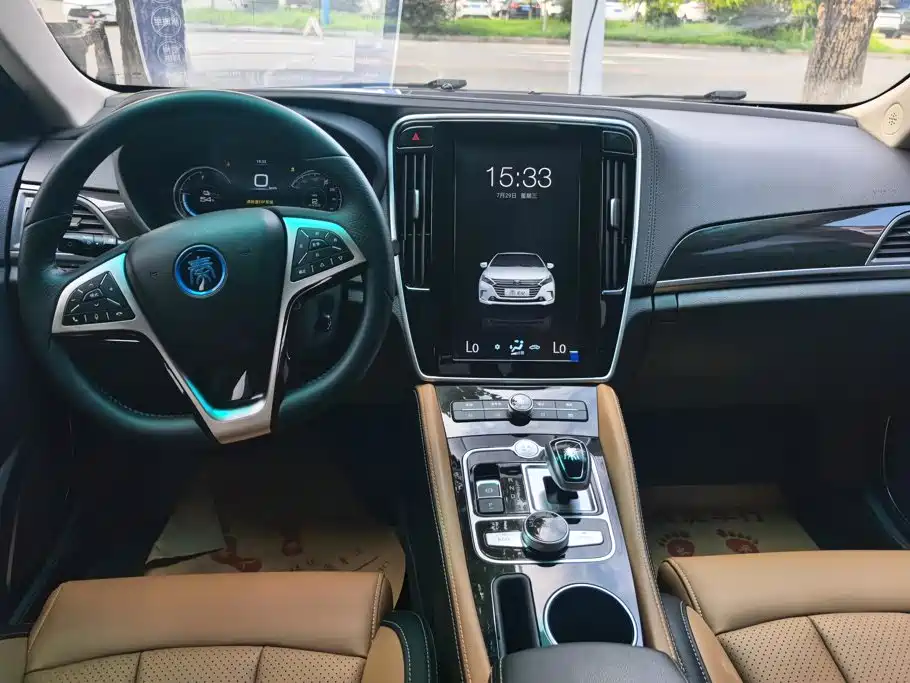 BYD Qin NEV 2018 — фото 12