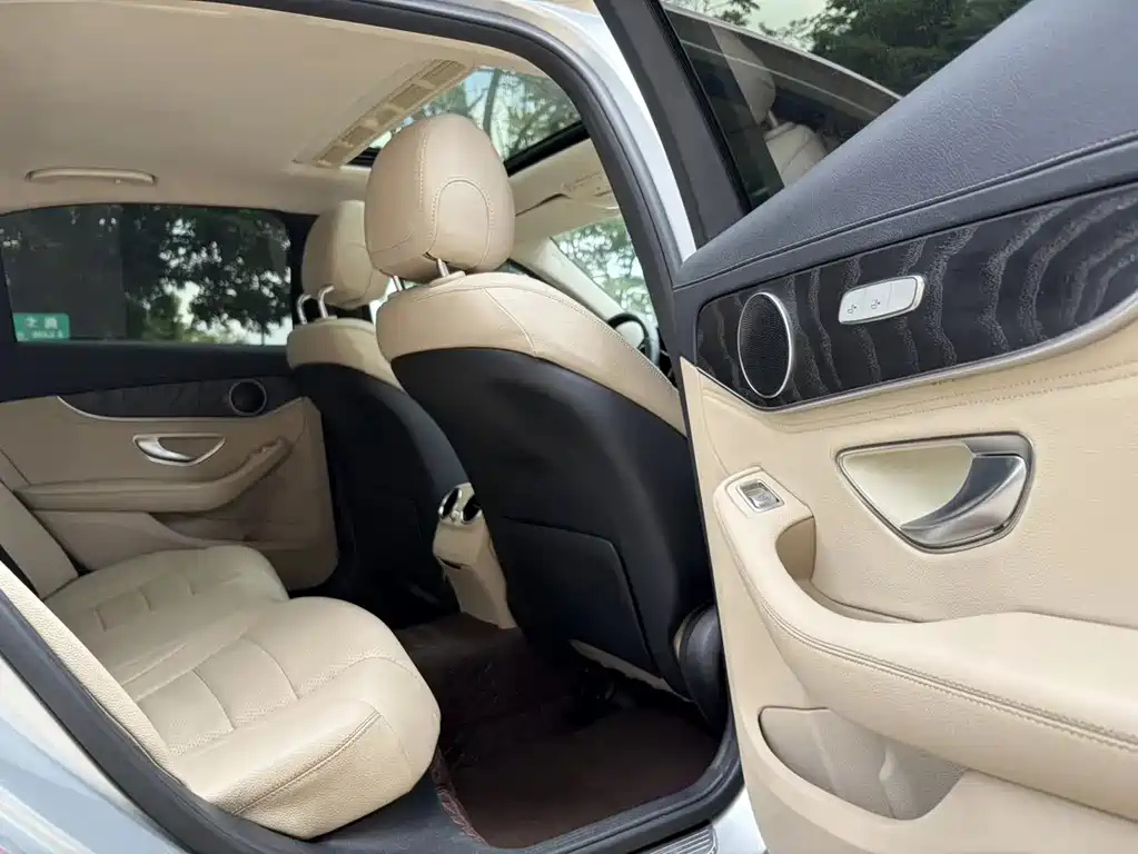 Mercedes-Benz C-Class 2016