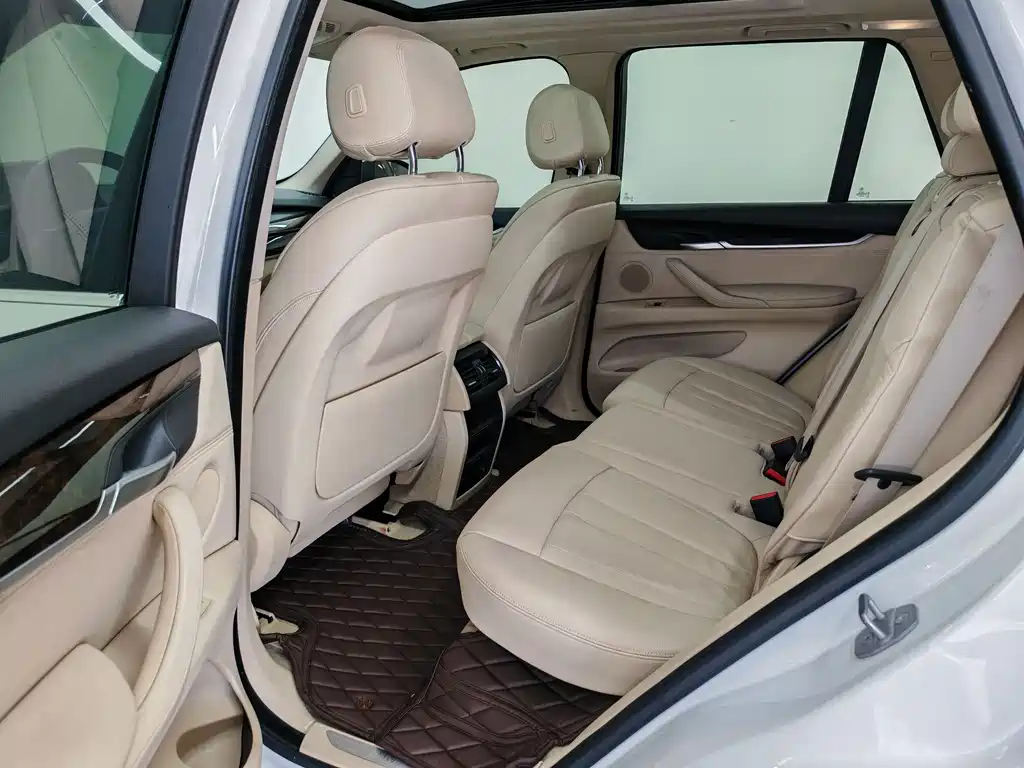 BMW X5 2015 — фото 14