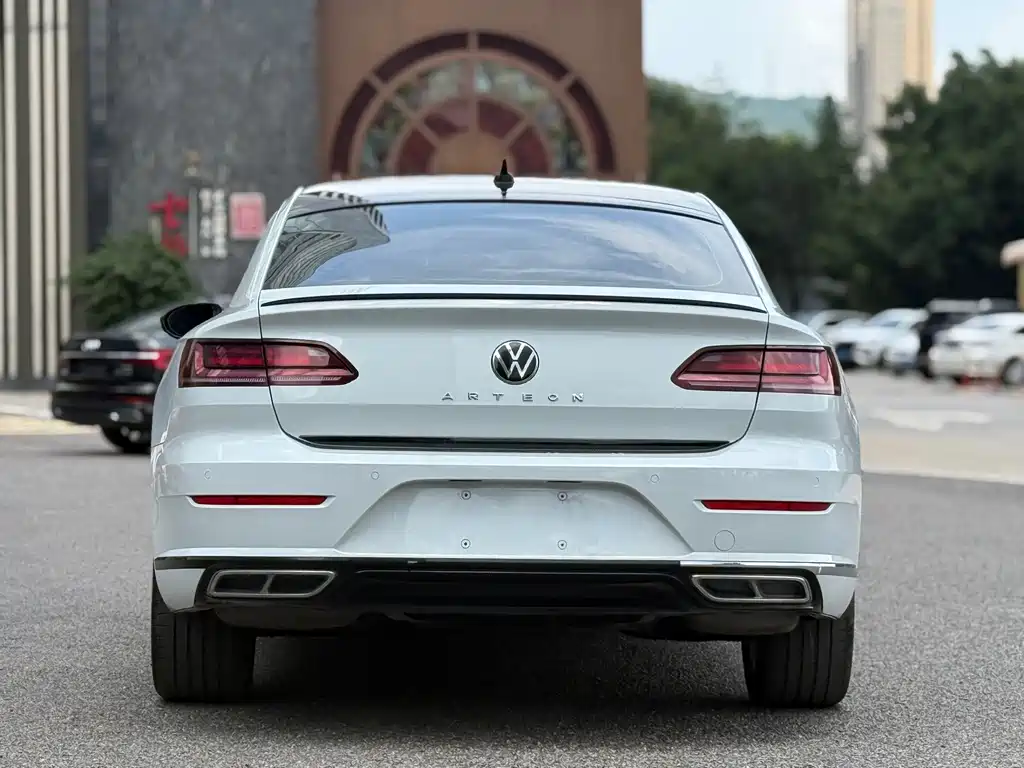 Volkswagen CC 2023 — фото 16