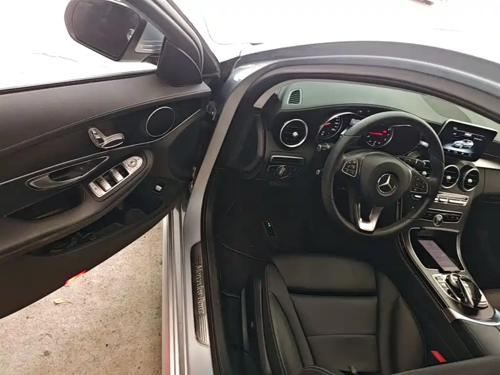 Mercedes-Benz C-Class 2017 — фото 16