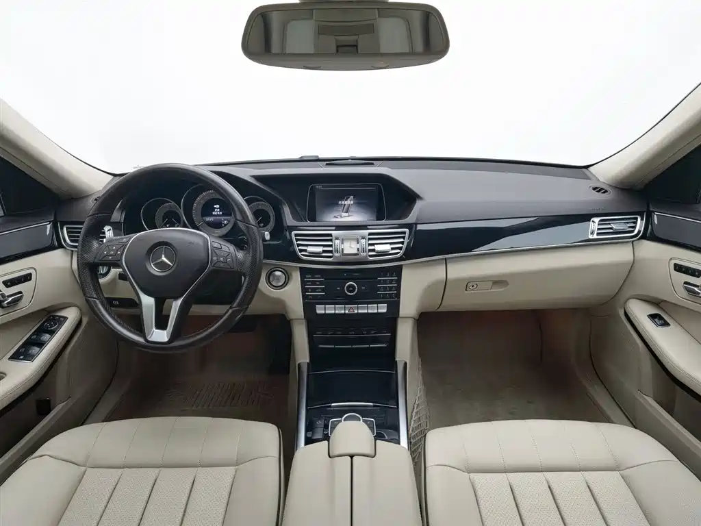 Mercedes-Benz E-Class 2015