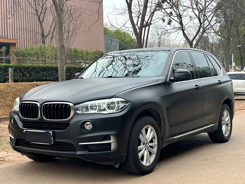 BMW X5 2018 — фото 1