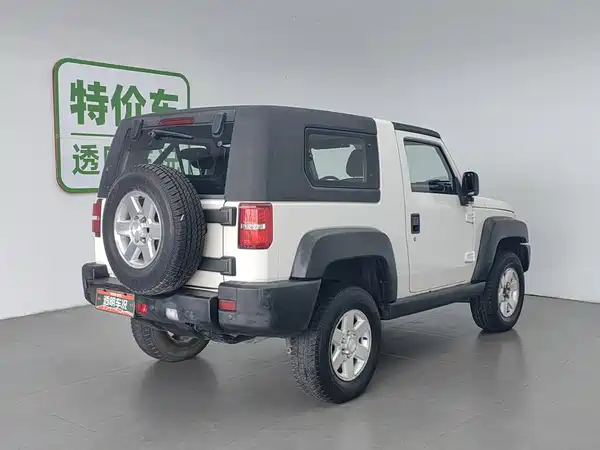 BAIC BJ40 2015