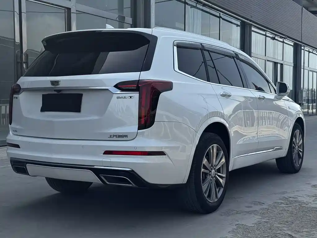 Cadillac XT6 2021 — фото 6
