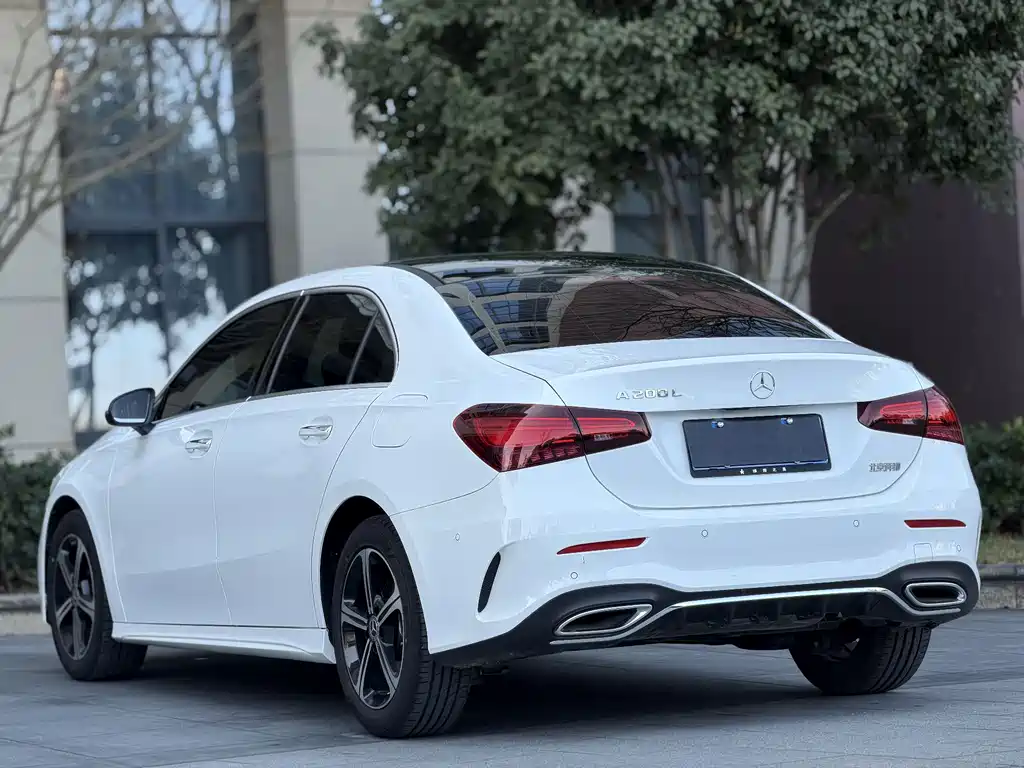 Mercedes-Benz A-Class 2025 — фото 11