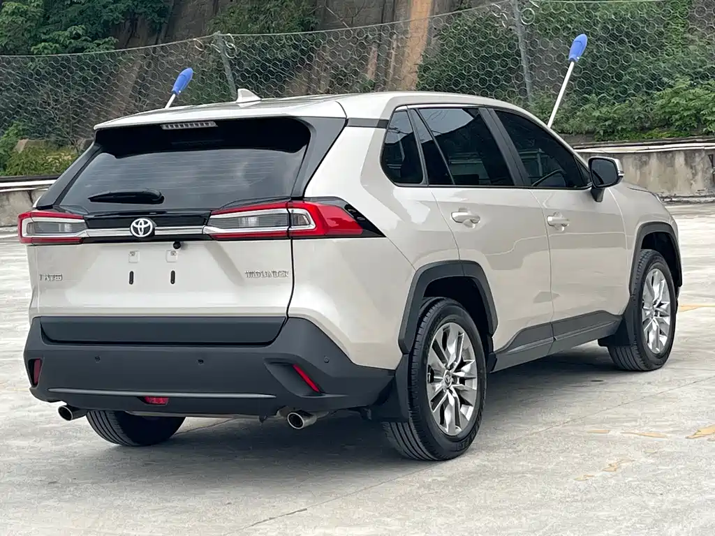 Toyota Wildlander 2024 — фото 11